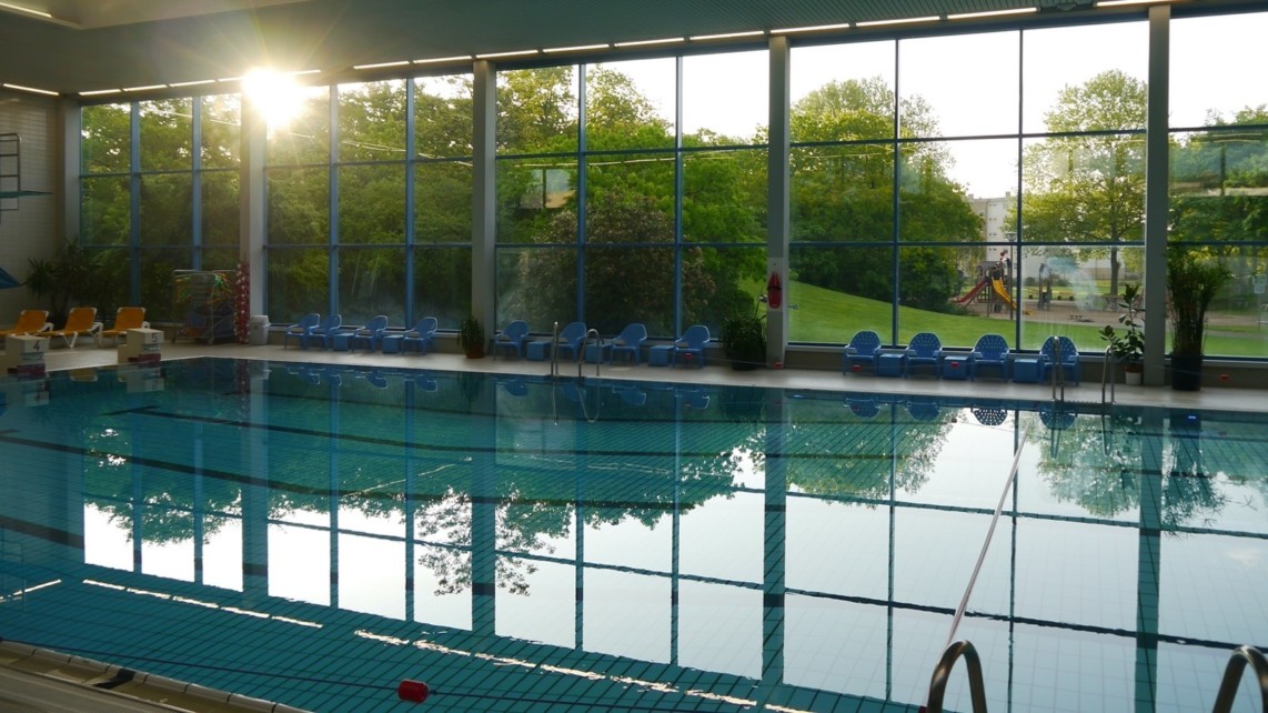 hallenbad waldhof ost 1142x642 - Geänderte Öffnungszeiten der Hallenbäder in den Herbstferien